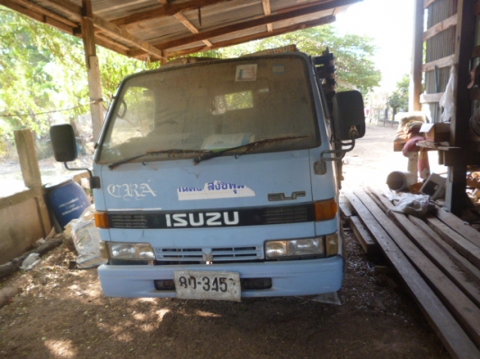 ขายรถสี่ล้อกลาง  เครื่อง  88