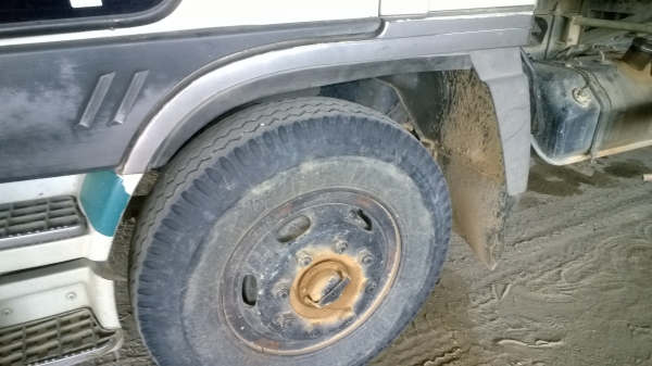 6ล้อดั้ม195แรง FF3H รถสวยสภาพดี ห้างแท้ ดั้มสามิตร ยาง900-20 เล่มพร้อม