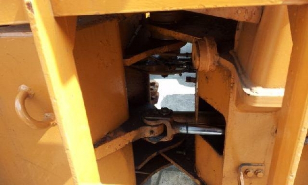 รถตักล้อยาง Komatsu 510 #14518 นำเข้าจากญี่ปุ่น รถจอดอยู่ที่โกดังเราในไทยค่ะ