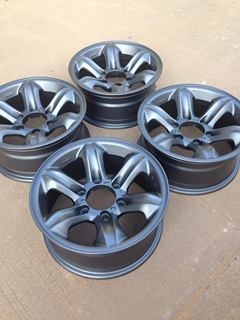 ขายล้อ เล็บเหยี่ยว แท้ๆ เดิม ของ ISUZU ขอบ16  ครับ ไหม่ๆสวยๆ ถูกๆ