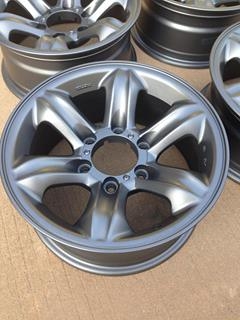 ขายล้อ เล็บเหยี่ยว แท้ๆ เดิม ของ ISUZU ขอบ16  ครับ ไหม่ๆสวยๆ ถูกๆ