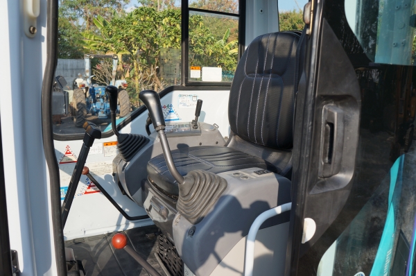 ขายรถขุด KOMUTSU PC40-8