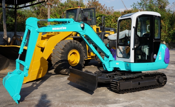 ขายรถขุด KOMUTSU PC40-8