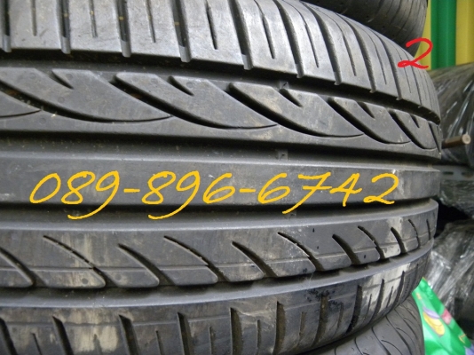 ขายยาง 215/60 R16 ดอกเต็ม สีในร่อยยางยังอยู่