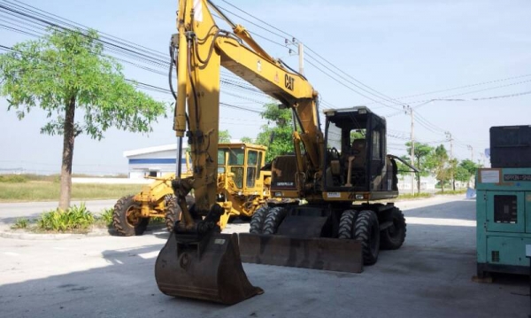 M312 # 6TL00551 : รถตักล้อยาง นำเข้าจากยุโรป by กุ้ง:TOS:0813062283