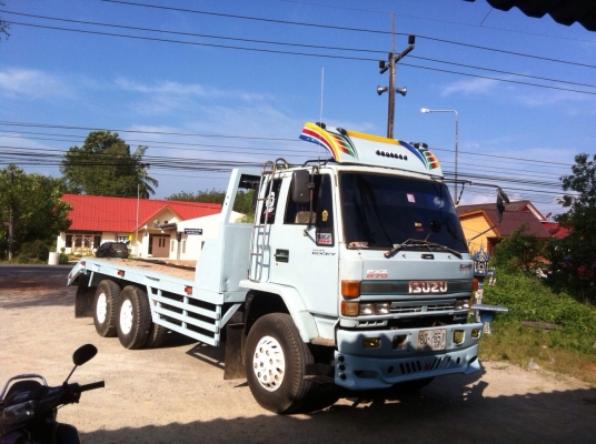 10ล้อเทเลอร์ บรรทุกแบคโฮ ISUZU ROCK 240บรรทุกแบคโฮ200