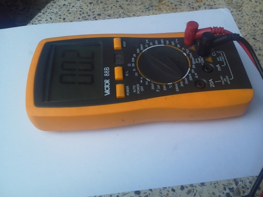 มัลติมิเตอร์ VICTOR 88A ตัวใหญ่หน้าปัดใหญ่ชัดเจนมากสภาพสวยพ่านการใช้งานมาน้อยมากเหมือนใหม่