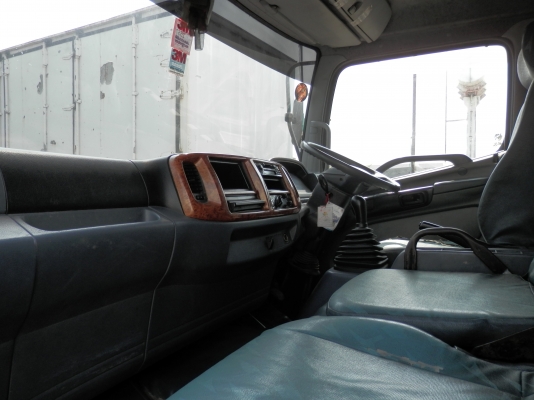 6ล้อไม่ดั้ม HINO MEGA UROII FC4J ปี46 ตู้มิเนียมยาว5.50ม