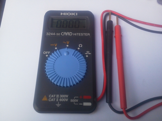 มัลติมิเตอร์ HIOKI ตัวเล็กจากญี่ปุ่นหน้าปัดใหญ่ชัดเจนมากสภาพสวยพ่านการใช้งานมาน้อยมากเหมือนใหม่ ใส่กระเป๋าเสือได้สบาย