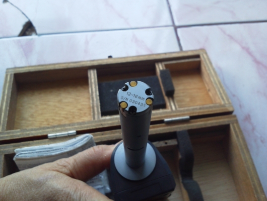 ไมโครวัดรูใน Mitutoyoขนาด12-16mm  ก้านยาวตัวเครื่องใหม่มากจากญี่ปุ่นแท้พร้อมกล่องไม้เก็บอย่างดี