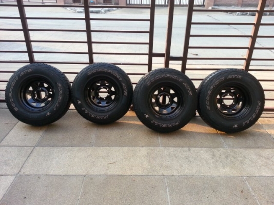 ขายล้อ 15 offroad พร้อมยาง 30 AT