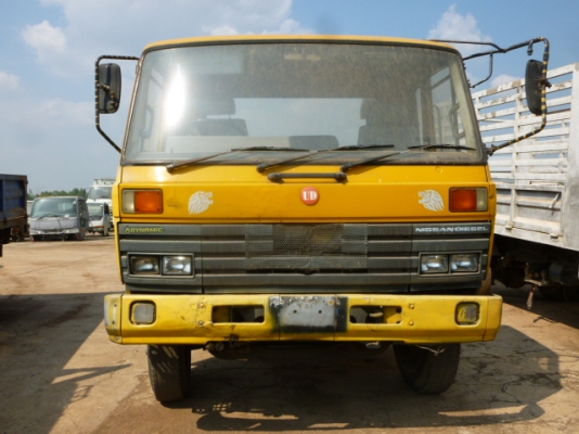 แสงฟ้าเต้นรถ////ขาย10ล้อNISSAN-UD-CDA12M 177แรง ยาว6.10เมตร แสงฟ้าเต้นรถ////ขาย10ล้อNISSAN-UD-CDA12M 177แรง ยาว6.10เมตร