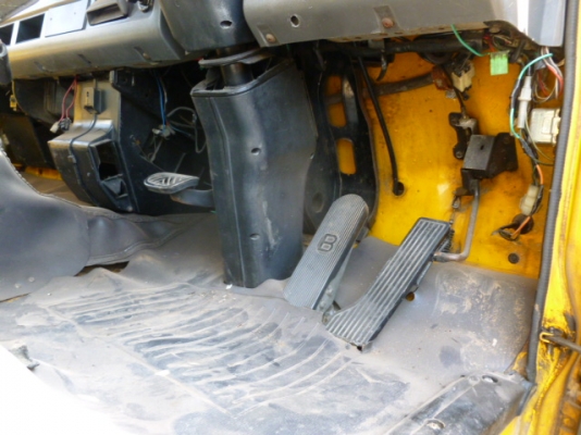 แสงฟ้าเต้นรถ////ขาย10ล้อNISSAN-UD-CDA12M 177แรง ยาว6.10เมตร แสงฟ้าเต้นรถ////ขาย10ล้อNISSAN-UD-CDA12M 177แรง ยาว6.10เมตร