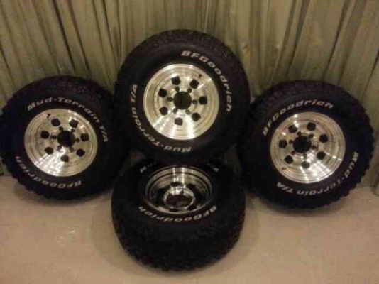ขายล้อ 15 offroad พร้อมยาง mud bf 31 ขายล้อ 15 offroad พร้อมยาง mud bf 31