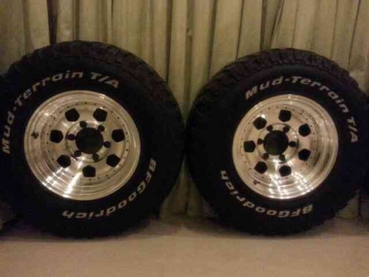 ขายล้อ 15 offroad พร้อมยาง mud bf 31 ขายล้อ 15 offroad พร้อมยาง mud bf 31