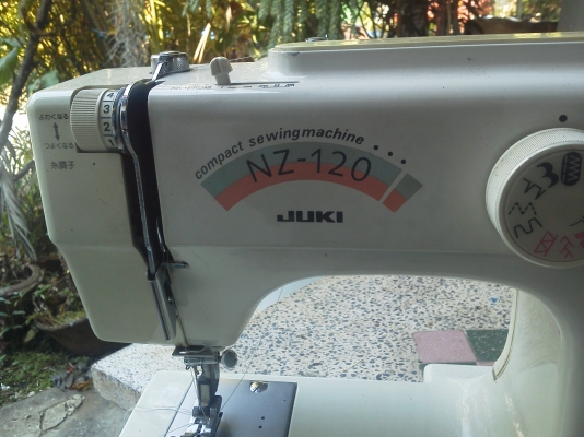 จักรเย็บผ้า JUKI ของญี่ปุ่นพร้อมใช้งานได้เลยมีลายและทำรั่งดุมได้ในตัว