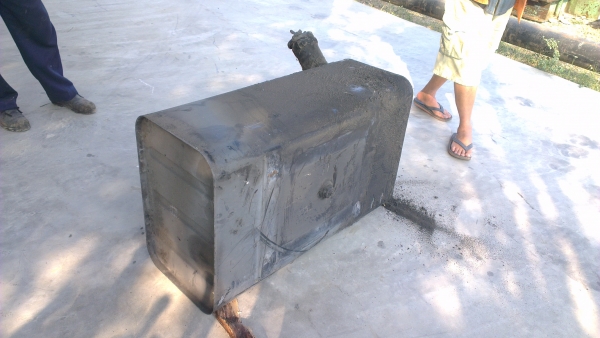 Sell> ขายถังน้ำมัน ฮีโน่ 250 ลิตร มือสอง ราคาถูกครับ มีหลายสิบถัง แบ่งขายได้ครับ