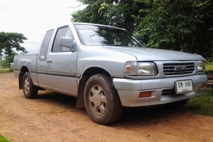 ISUZU TFR54HPY 2.5 เพาเวอร์โรงงาน เบาะกำมะหยี่ รุ่นพิเศษ ปี36 เจ้าของร้อนเงิน ให้ได้เท่าไร เสนอมาเลยครับ