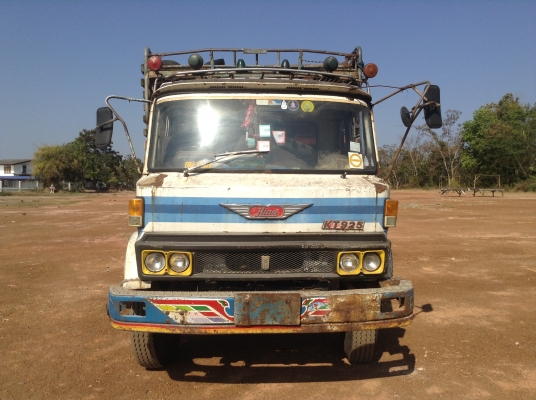 ***380,000*** 10 ล้อเพลาเดียว KT925 ช่วงล่าง F18 เครื่อง EH700 168 HP คัสซีสวยใช้ได้ ทะเบียนพร้อมโอน