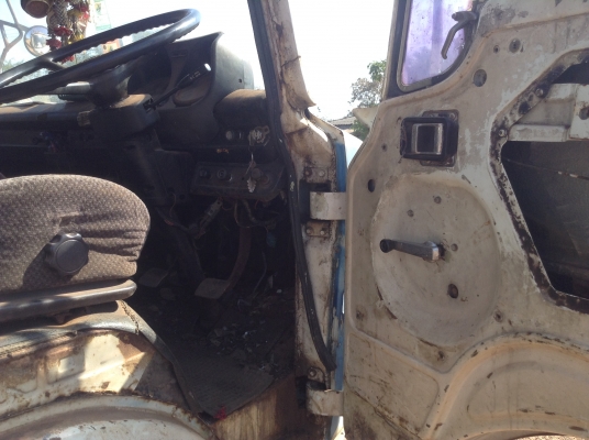 ***380,000*** 10 ล้อเพลาเดียว KT925 ช่วงล่าง F18 เครื่อง EH700 168 HP คัสซีสวยใช้ได้ ทะเบียนพร้อมโอน