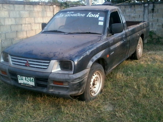 Mitsubishi strada ปี 2542-43