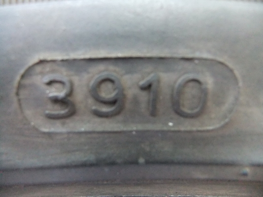 ยางเปอร์เซ็นต์สภาพสวยR17 ยางเปอร์เซ็นต์สภาพสวยR17