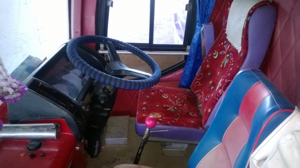 รถบัสHINO 33ที่นั่ง สวยน่าใช้ ยาว8.5ม. ระบบพัดลม เครื่อง คัสซีสวย...เล่มพร้อม..