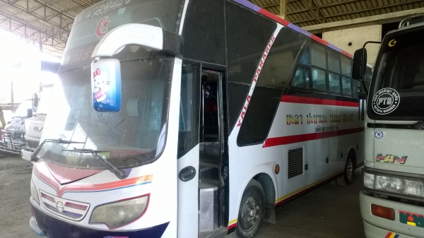 รถบัสHINO 33ที่นั่ง สวยน่าใช้ ยาว8.5ม. ระบบพัดลม เครื่อง คัสซีสวย...เล่มพร้อม..
