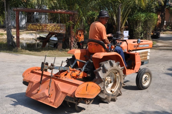 ขายรถไถ KUBOTA B1400 พร้อมโรตารี่หลัง สภาพสวยเดิมญี่ปุ่นไม่เคยใช้งานในไทย 59,000 บาท