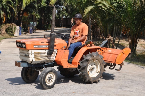 ขายรถไถ KUBOTA B1400 พร้อมโรตารี่หลัง สภาพสวยเดิมญี่ปุ่นไม่เคยใช้งานในไทย 59,000 บาท