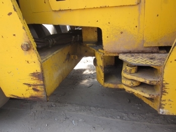 ขาย- รถบด สั่นสะเทือน แบบนั่งขับ BOMAG: BW121AC หน้าเหล็ก หลังยาง มือสองญี่ปุ่น พร้อมใช้งาน