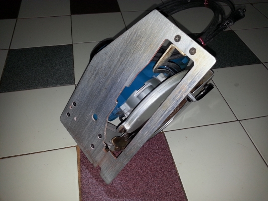 ขายเลื่อยวงเดือนmakitaรุ่น5007NFขนาด7"กำลัง1,800WสภาพสวยๆมีหลอดไฟLEDส่องสว่างในที่มืด