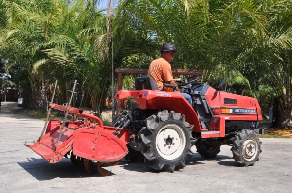 ขายรถไถ MITSUBISHI 4WD พร้อมโรตารี่หลัง สภาพสวยเดิมญี่ปุ่นไม่เคยใช้งานในไทย 89,000 บาท