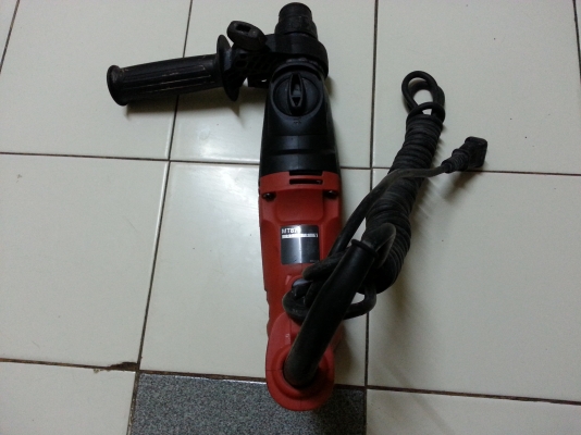 ขายสว่านโรตารี่MAKTECรุ่นMT870(710W)สภาพสวยๆๆครับ