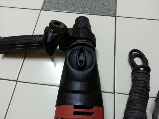 ขายสว่านโรตารี่MAKTECรุ่นMT870(710W)สภาพสวยๆๆครับ