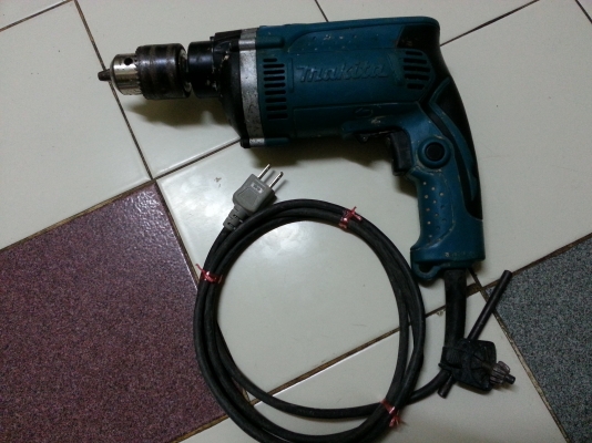 ขายสว่านไฟฟ้ายี่ห้อmakitaรุ่นHp1630(710W) 2ระบบสามารถเจาะกระแทกปูนได้