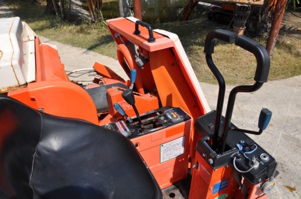 ขายรถ เกี่ยว-นวด ล้อตีนตะขาบ KUBOTA สภาพสวยเดิมจากญี่ปุ่น 59,000 เท่านั้น!!