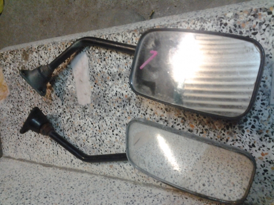 กระจกมองข้างจิ๊ปมิตซู และ ไฟเลี้ยวหน้าซ้ายและขวา 1ชุด