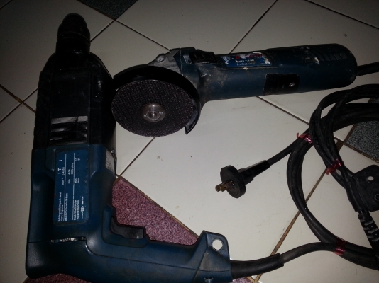 ขายสว่านโรตารี่3ระบบ+หินเจียBOSCH 4นิ้วพร้อมใช้งานขายไม่แพงคับ