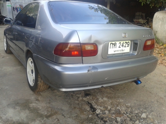 ้อยากขาย HONDA เตารีด 4 ประตู พร้อมใ้ช้ราคาถูก