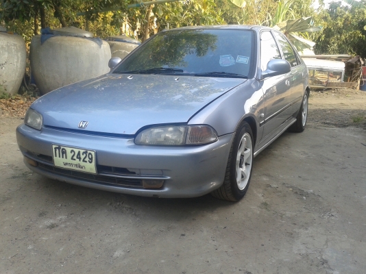 ้อยากขาย HONDA เตารีด 4 ประตู พร้อมใ้ช้ราคาถูก