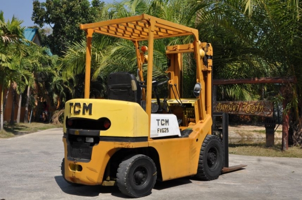 ขายFORKLIFT TCM2.5ตันครึ่งสภาพสวยเดิมจากญี่ปุ่นยังไม่เคยใช้านในไทย 115,000เท่านั้น!!!