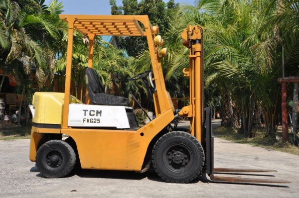 ขายFORKLIFT TCM2.5ตันครึ่งสภาพสวยเดิมจากญี่ปุ่นยังไม่เคยใช้านในไทย 115,000เท่านั้น!!!