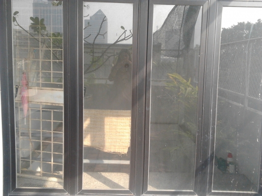 ขายด่วน ประตูหน้าต่างกระจกบานสวิงขอบอลูเนียมมีวงกบสามารถนำไปใช้ได้เลย ขายถูกจร้าท่านใดสนใจ ติดต่อ ด่วน มาก่อนได้ก่อน  089-3530206