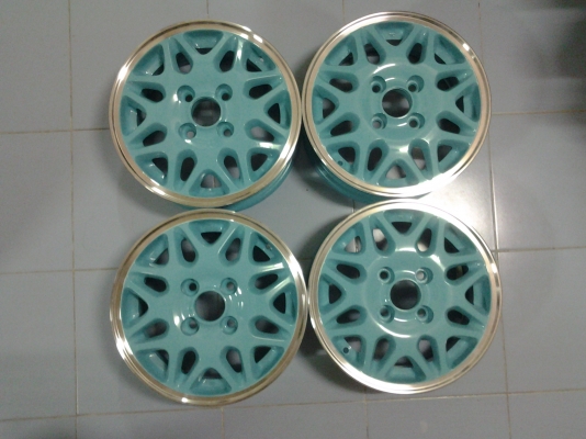 ขายแม็กซ์ขอบ13นิ้ว 1ชุดไม่มีซ่อม  สภาพดีมากๆ 4รู 100 กว้าง 5"