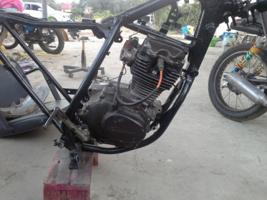 ขายเครื่อง  jx110 ทำเป็น 125แล้ว เปลี่ยนก้าน รื้อทำใหม่หมดแล้วทุกอย่าง