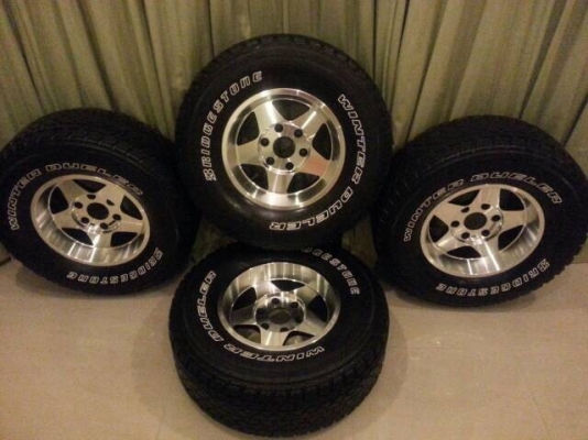 ขายลัอ 15 offroad พร้อมยาง 30 ขายลัอ 15 offroad พร้อมยาง 30