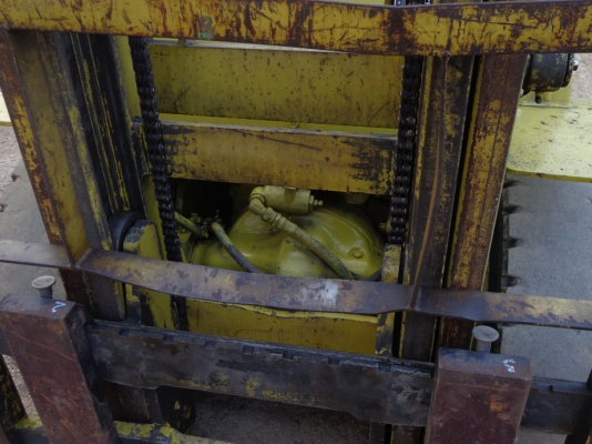 ขายรถยก MITSUBISHI FG25 เครื่องเบนซิน ติดต่อคุณจิ๊ด โทร. 089-7949488