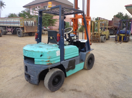 ขายรถยก TOYOTA 5FG25 เครื่องเบนซิน ติดต่อคุณจิ๊ด โทร. 089-7949488