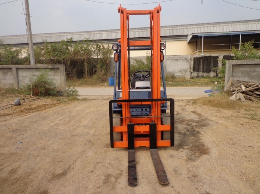 ขายรถยก TOYOTA 5FG20 เครื่องเบนซิน ติดต่อคุณจิ๊ด โทร. 089-7949488